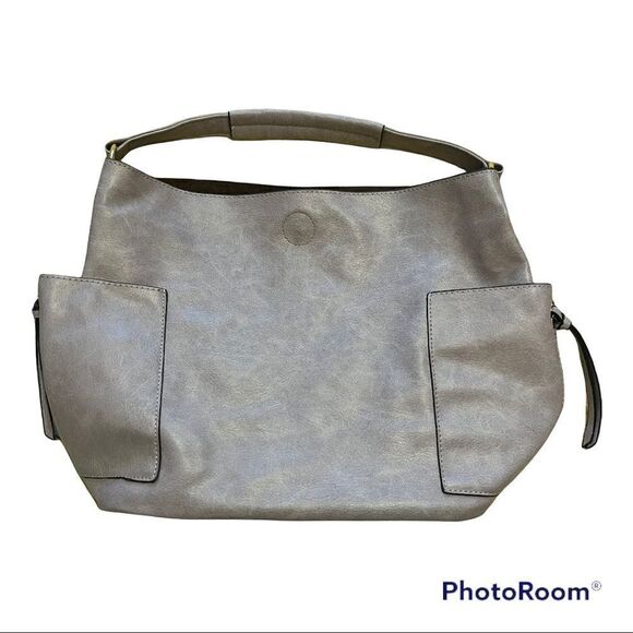 EUC Unbranded gorgeous lavender cross body bucket bag. - Picture 1 of 11